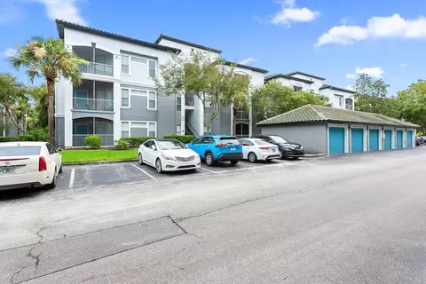 5607 Legacy Crescent Pl #204, Riverview, FL 33578