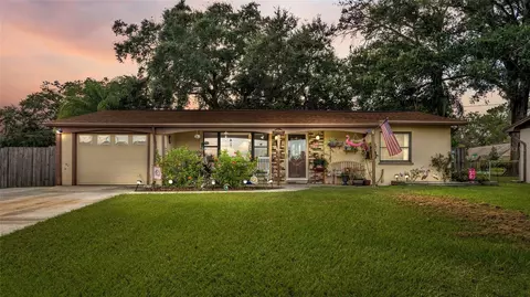 3213 S Hilltop Ave, Lakeland, FL 33803