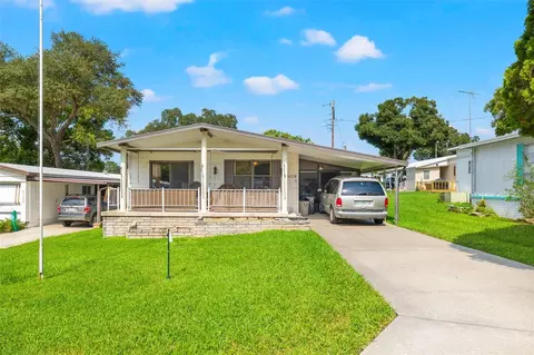 6118 Ridgewood Dr, Zephyrhills, FL 33542