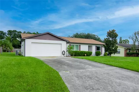 1551 Highcrest Cir, Valrico, FL 33596