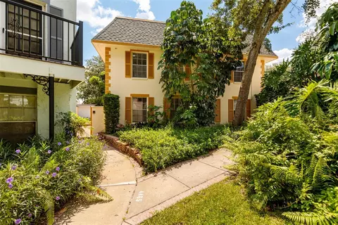 4467 Vieux Carre Cir, Tampa, FL 33613