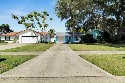 10076 85th St, Seminole, FL 33777