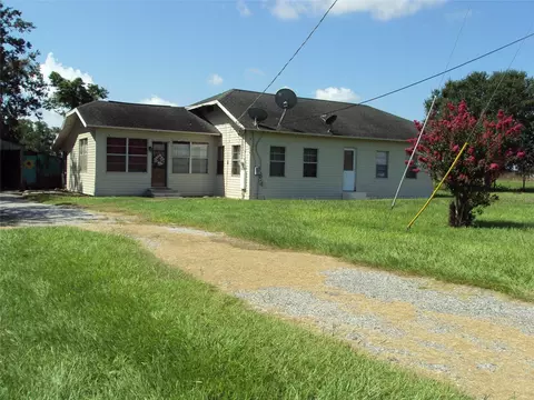 3807 Cason Rd, Plant City, FL 33566