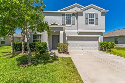 2209 4th St SW, Ruskin, FL 33570