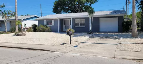 3632 Blossom Lake Dr, Holiday, FL 34691