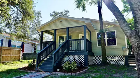 3705 Wiggins Leaf St, Tampa, FL 33619