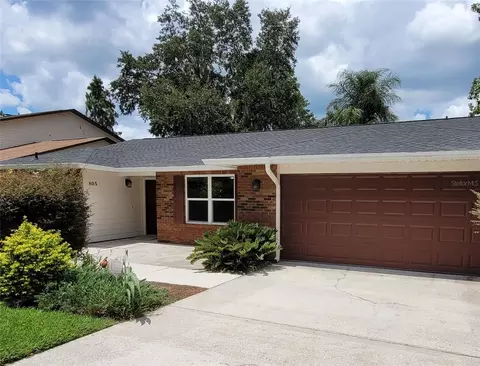 805 Timber Pond Dr, Brandon, FL 33510
