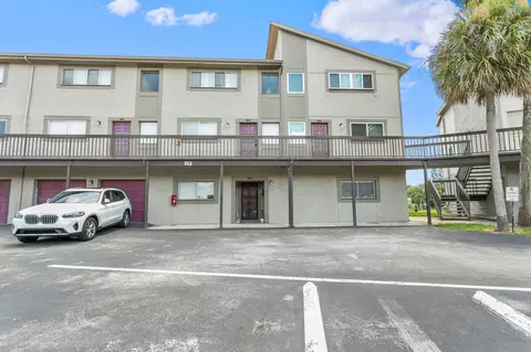 6319 Newtown Cir #B5, Tampa, FL 33615