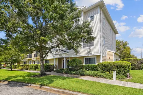 9862 W Park Village Dr #106, Tampa, FL 33626