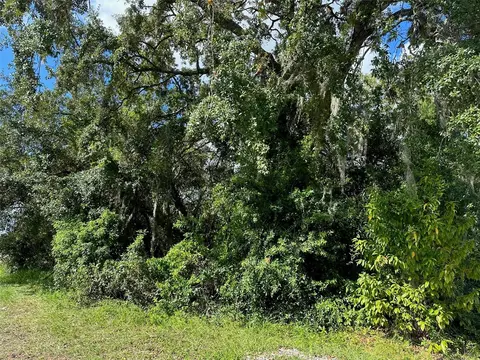 1916 Landover Blvd, Spring Hill, FL 34608