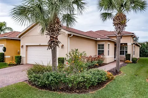 5012 Indian Shores Pl, Wimauma, FL 33598