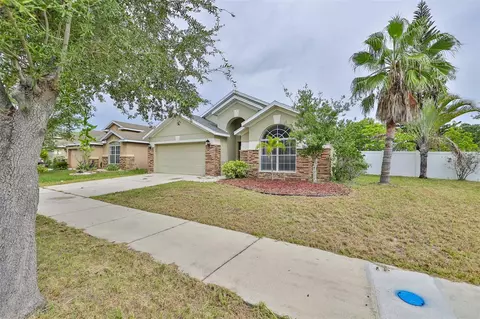812 Barclay Wood Dr, Ruskin, FL 33570