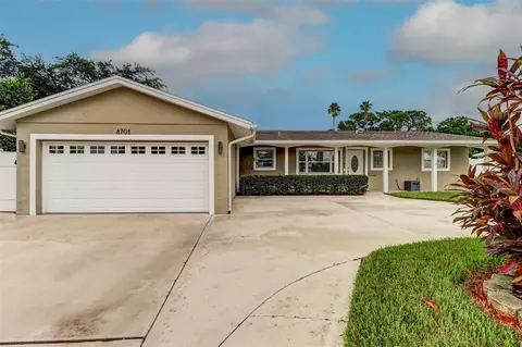 4701 Dover St NE, Saint Petersburg, FL 33703