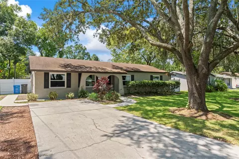 3220 Acacia St, Lutz, FL 33558