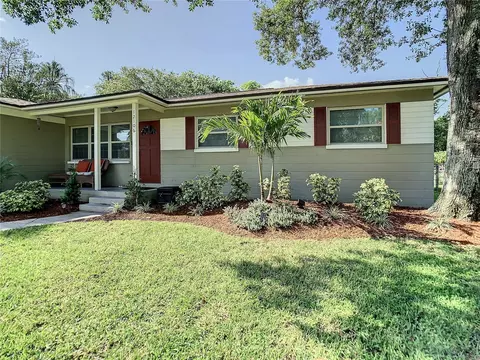 12106 Golfside Dr, Tampa, FL 33612