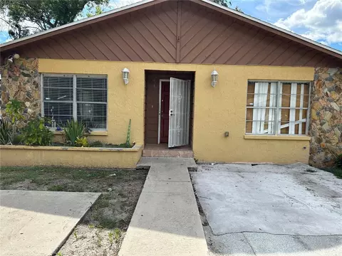 8304 El Portal Dr, Tampa, FL 33604