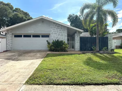 6001 Applecross St N, Saint Petersburg, FL 33709