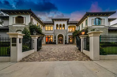 4521 W Beachway Dr, Tampa, FL 33609