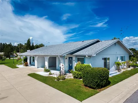 1303 Lambdeth Ct #1303, Sun City Center, FL 33573