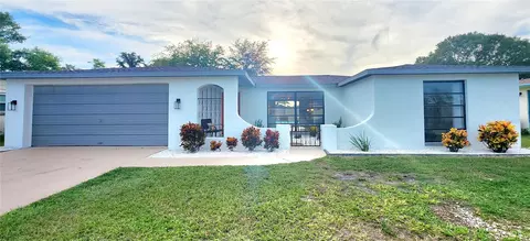 10131 Cherry Creek Ln, Port Richey, FL 34668
