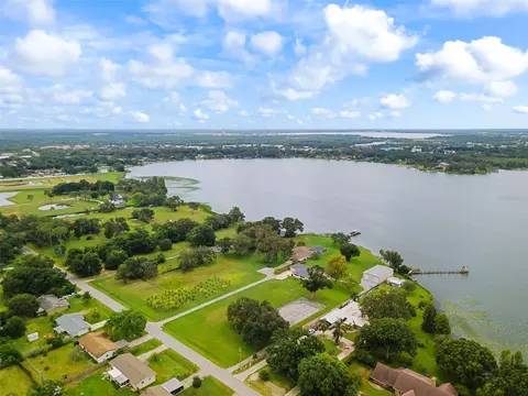 206 Lake Gibson Ln, Lakeland, FL 33809