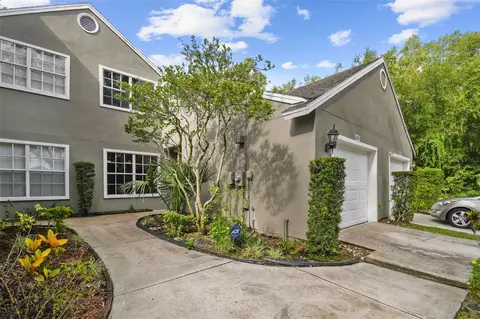 5858 Red Cedar Ln, Tampa, FL 33625