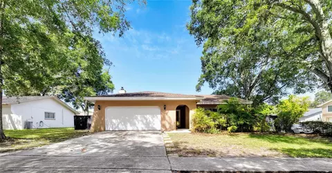 2150 Grove Valley Ave, Palm Harbor, FL 34683
