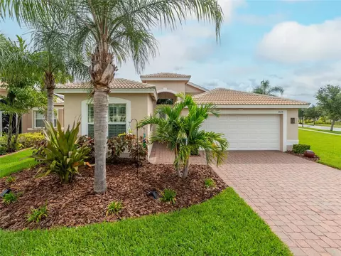 16231 Cape Coral Dr, Wimauma, FL 33598