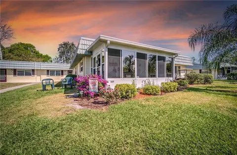 1801 Bedford Ter #227, Sun City Center, FL 33573