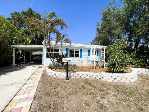 247 83rd Ave N, Saint Petersburg, FL 33702