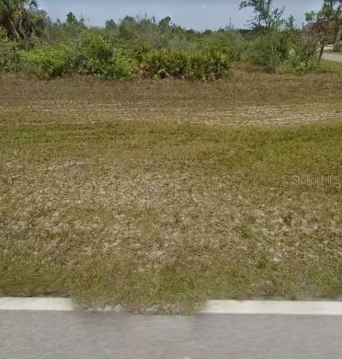 10305 St Paul Dr, Port Charlotte, FL 33981