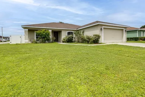 2800 Oak Hammock Loop, Mulberry, FL 33860