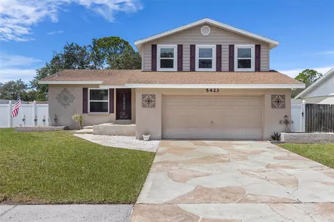 5423 Fulmar Dr, Tampa, FL 33625