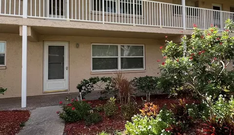 10035 63rd Ave N #2, Saint Petersburg, FL 33708