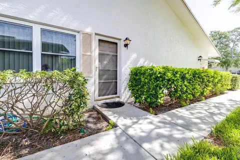 3263 38th St S #C, Saint Petersburg, FL 33711