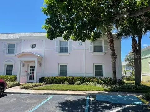5135 Coquina Key Dr SE #B, Saint Petersburg, FL 33705