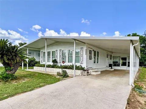 10130 Hamp Dr, Dade City, FL 33525