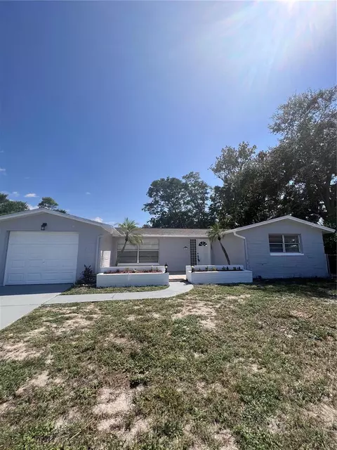 2521 Ohio Pl, Holiday, FL 34691