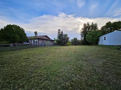 2713 San Luis Rd, Holiday, FL 34691