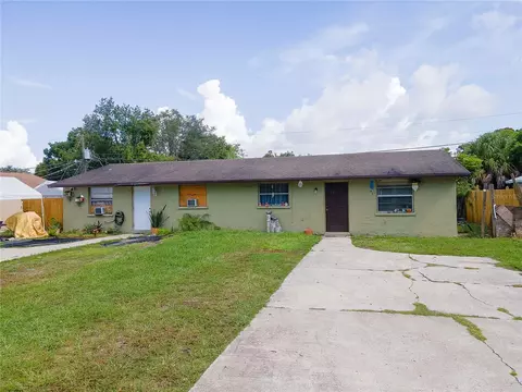 1011 58th Avenue Dr E, Bradenton, FL 34203