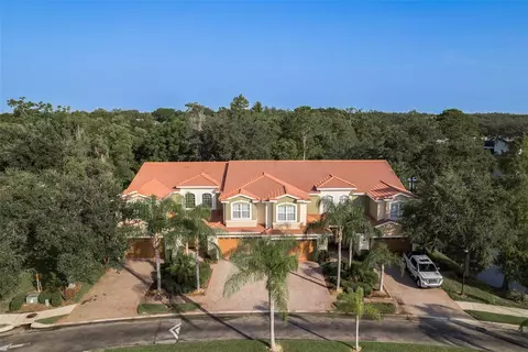 13972 Clubhouse Dr, Tampa, FL 33618