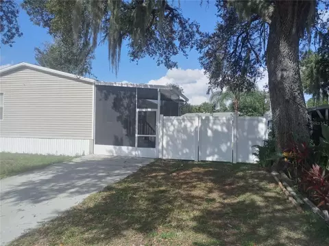 38045 Leondias Dr, Zephyrhills, FL 33542