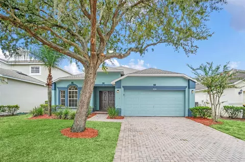 320 Bridgewater Dr, Davenport, FL 33897