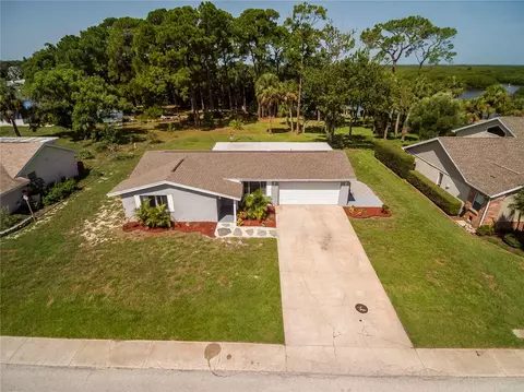 3915 Berwick Dr, New Port Richey, FL 34652