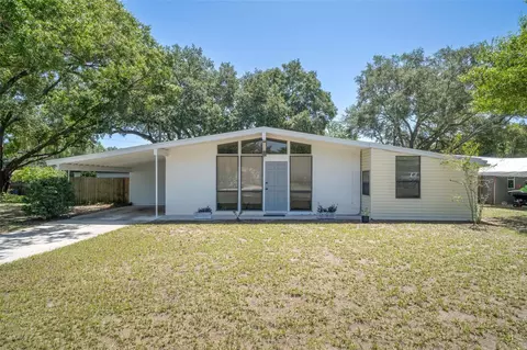 904 Briarwood Ave, Tampa, FL 33613