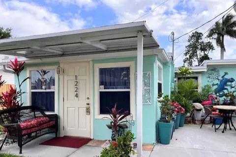 1224 36th Ave W, Bradenton, FL 34205