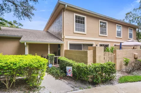 11810 Oldegrove Pl, Temple Terrace, FL 33617