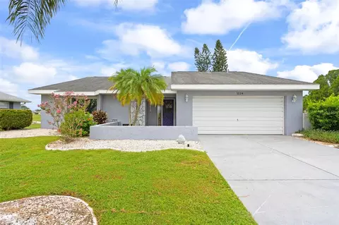 1124 El Rancho Dr, Sun City Center, FL 33573