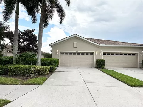 8042 Victoria Falls Cir, Sarasota, FL 34243