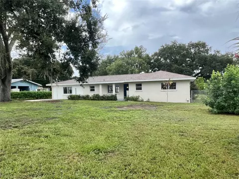6982 Fort King Rd, Zephyrhills, FL 33541